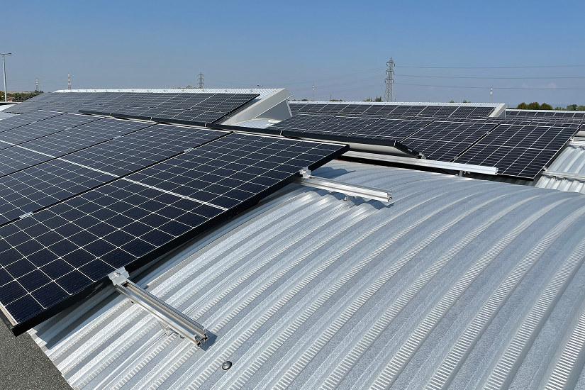 installazione fotovoltaico senza forare tetto capannone